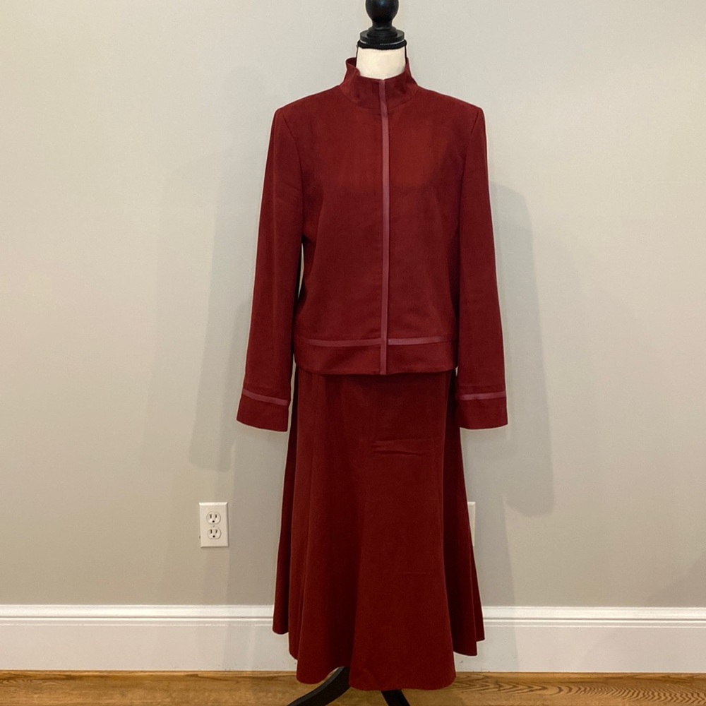 Vintage womens Casual Corner 2 piece suit skirt set suede like coordinated